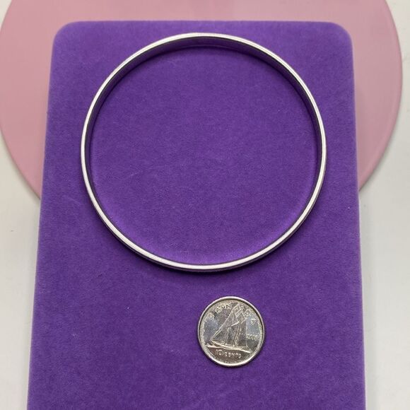 💛 Vintage Gold Plated Monet Bangle Bracelet - Picture 3 of 5